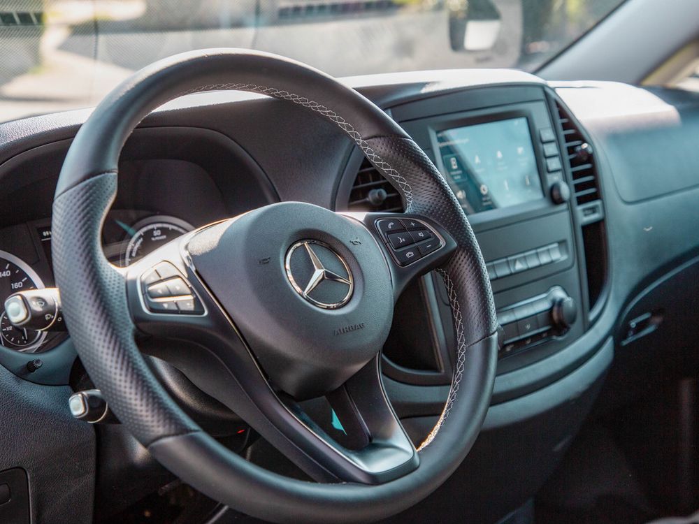 ▷ Mercedes-Benz Vito e 112 Kasten Lang SHZ PTS KAMERA LED buy used at  Werktuigen - Price: €39,076